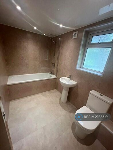 2 Bedroom Flat To Rent In Larch Drive, East Kilbride, Glasgow, G75