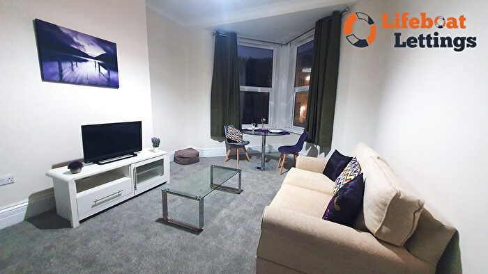 1 Bedroom Flat To Rent In Folkestone Road, Dover, CT17