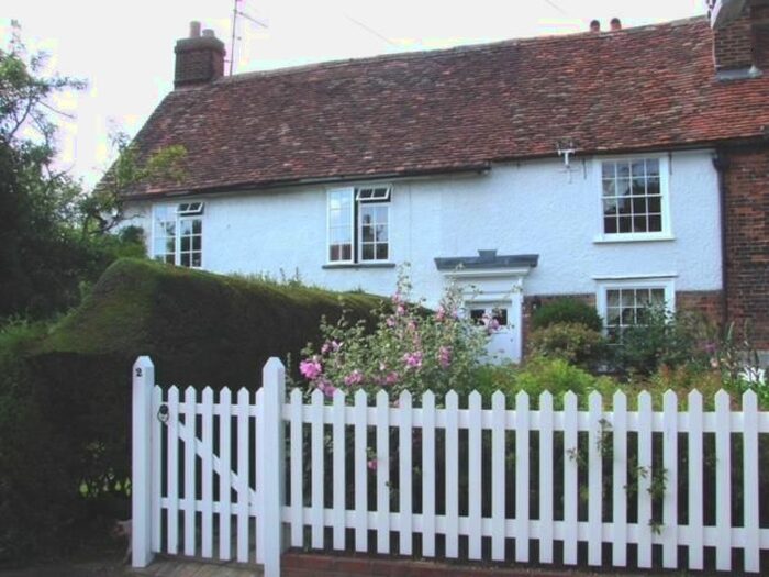 2 Bedroom Cottage To Rent In Bowling Green, Stevenage, SG1