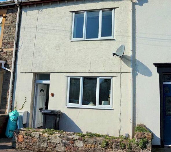 2 Bedroom Terraced House To Rent In Charlton Road, Kingswood, BS15