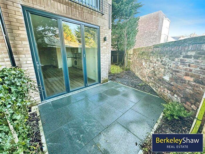 2 Bedroom Apartment To Rent In Chestnut View, Brows Lane, Formby, L37