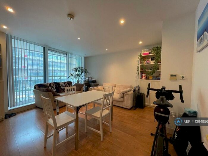 2 Bedroom Flat To Rent In The Mast, London, E16