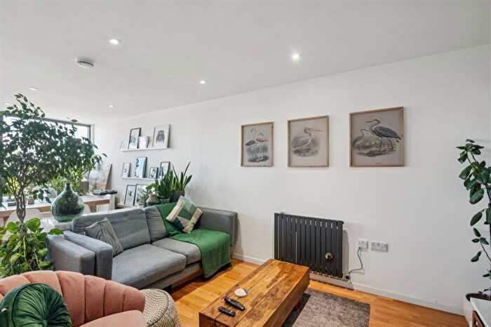 2 Bedroom Flat To Rent In Arklow Road, New Cross, SE14