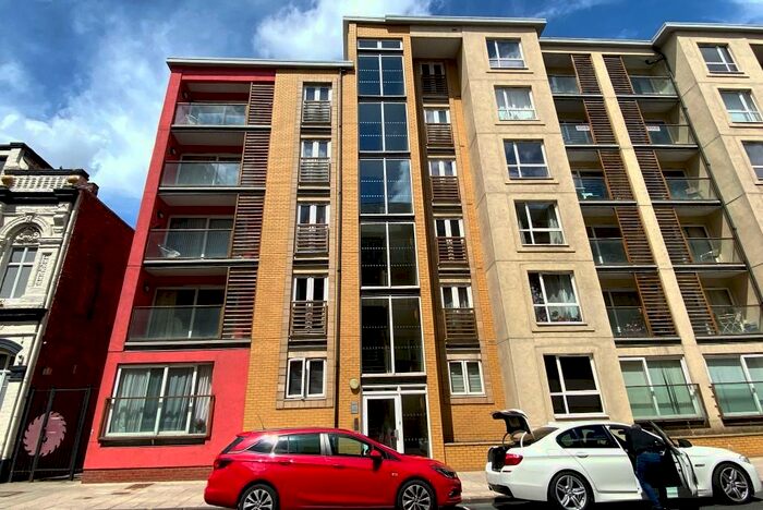 1 Bedroom Flat To Rent In Dock Street, Hull, East Riding Of Yorkshire, HU1