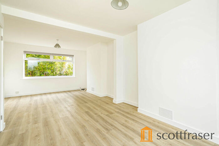 3 Bedroom Semi-Detached House To Rent In Raymund Road, Marston, OX3