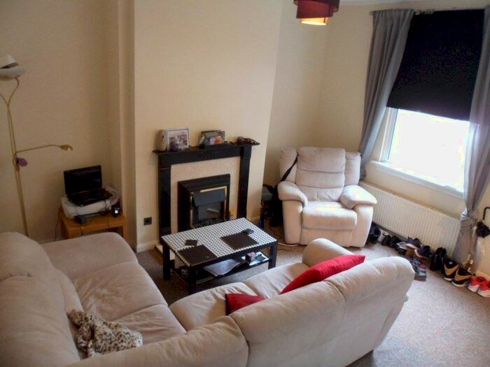 1 Bedroom Terraced House To Rent In Arley Street, Armley, Leeds, LS12