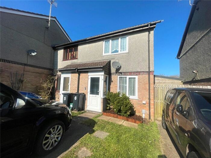 2 Bedroom Semi-Detached House For Sale In Primrose Close, Torpoint, Cornwall, PL11