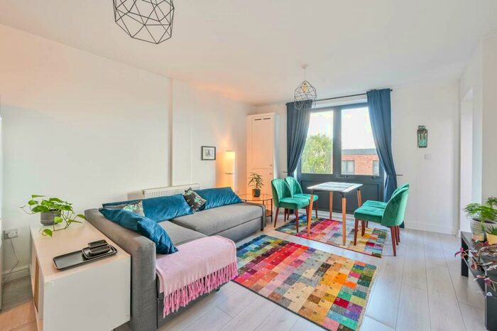 1 Bedroom Flat To Rent In Jeeyas Apartments, , Canning Town, London, E16