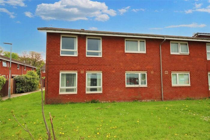 2 Bedroom Flat To Rent In Chopwell Gardens, Wrekenton, Gateshead, NE9
