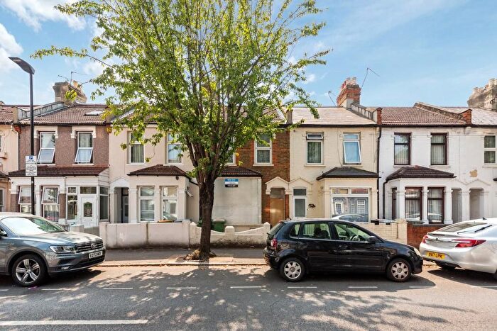 3 Bedroom Terraced House To Rent In Kempton Road, Barking, East Ham, London, E6