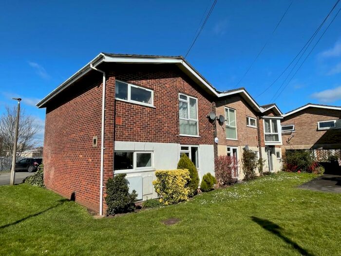 1 Bedroom Flat To Rent In Barton Hill Road, Bristol, BS5