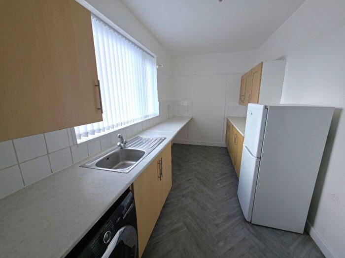 3 Bedroom Flat To Rent In Thorndale Road, Sunderland, SR3