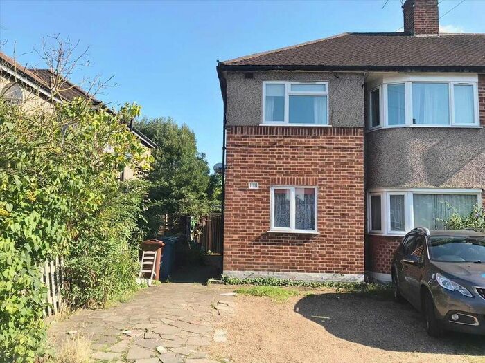 2 Bedroom Maisonette To Rent In Glenwood Close, Harrow, Harrow, HA1