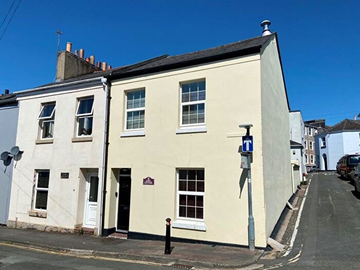 3 Bedroom Terraced House To Rent In Church Street, Torquay, TQ2