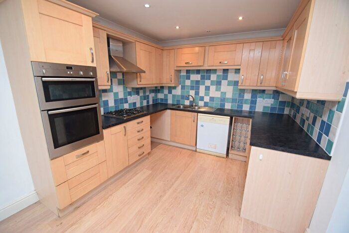 3 Bedroom Town House To Rent In Andrewartha Road, Penryn, TR10