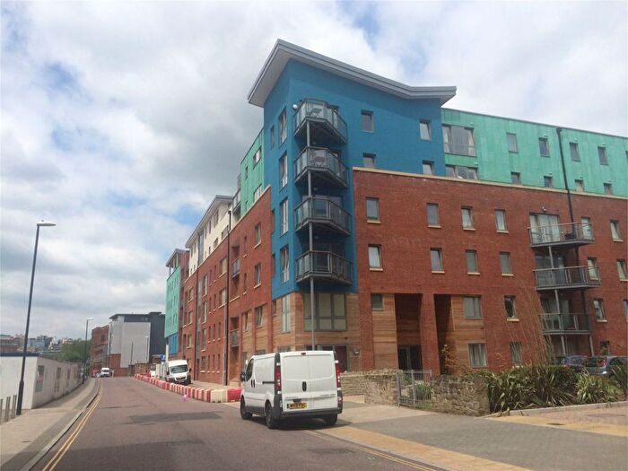 1 Bedroom Flat To Rent In Crown And Anchor House, The Zone, Bristol, BS2