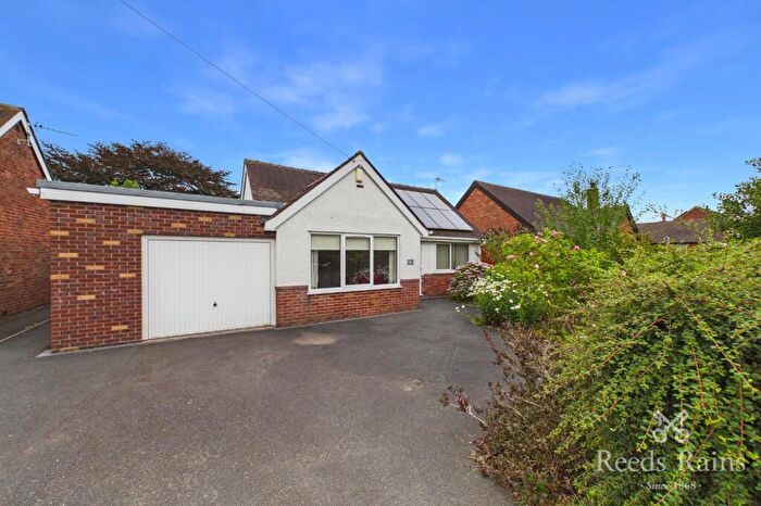 3 Bedroom Bungalow For Sale In Lancaster Road, Garstang, Preston, Lancashire, PR3