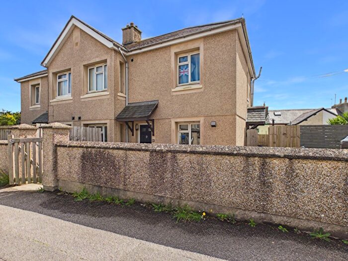 1 Bedroom Flat For Sale In Penalverne Crescent, Penzance, TR18