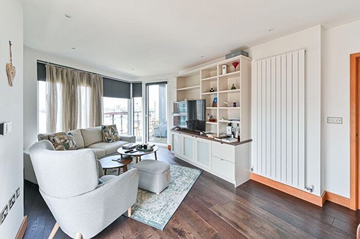 1 Bedroom Flat For Sale In Duke Of Wellington Avenue, Woolwich, London, SE18