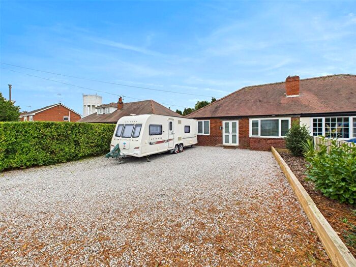2 Bedroom Bungalow For Sale In Church Lane, Bessacarr, Doncaster, South Yorkshire, DN4