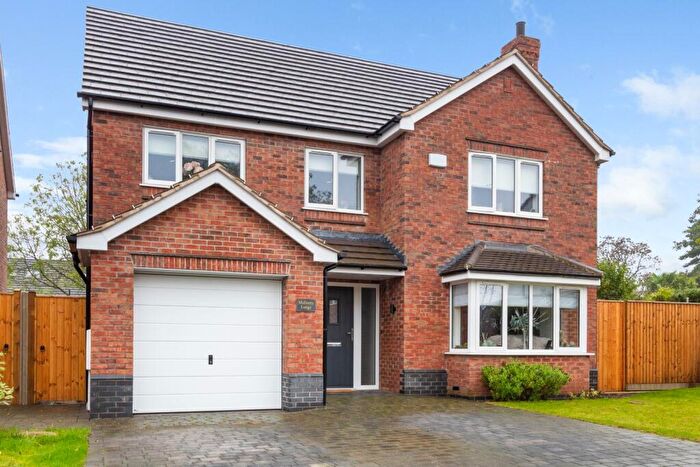 6 Bedroom Detached House For Sale In Spruce Lane, Ulceby, North Lincolnshire, DN39