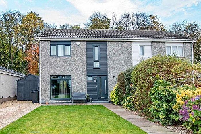 4 Bedroom Villa For Sale In Inchmickery Avenue, Dalgety Bay, KY11