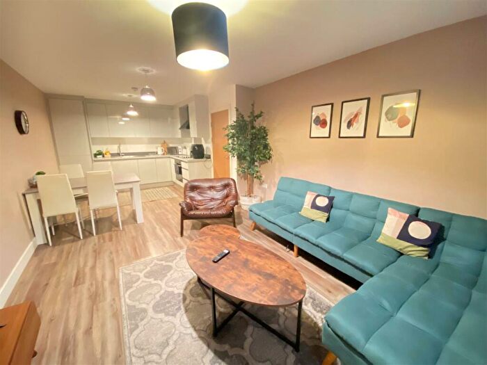 2 Bedroom Apartment To Rent In Lombard Street, West Bromwich, B70
