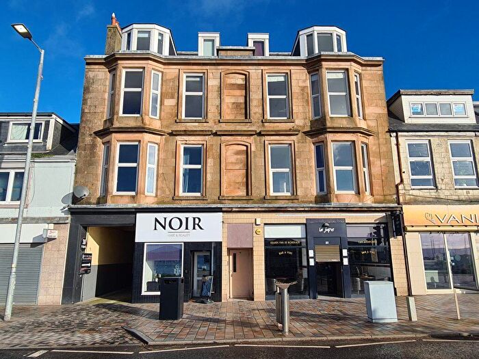 2 Bedroom Flat For Sale In West Clyde Street, Helensburgh, G84