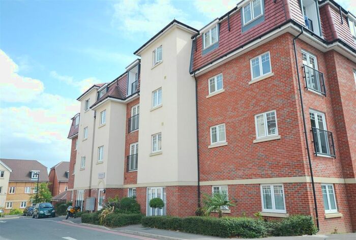 2 Bedroom Flat To Rent In Nursery View House, Schoolgate Drive, Morden, SM4