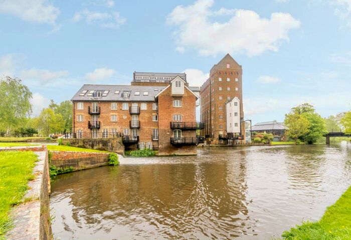 2 Bedroom Apartment To Rent In John Bunn Mill, Bourneside Road, Addlestone, KT15
