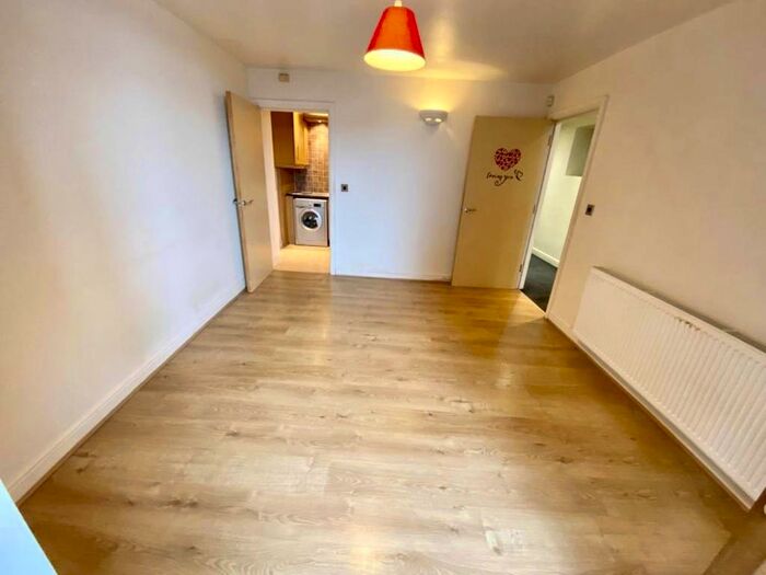 1 Bedroom Flat To Rent In Sackville Heights, Barnsley, South Yorkshire, S70