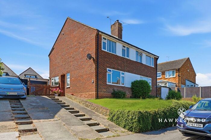 3 Bedroom Semi Detached House For Sale In Forge Road, Sittingbourne, ME10
