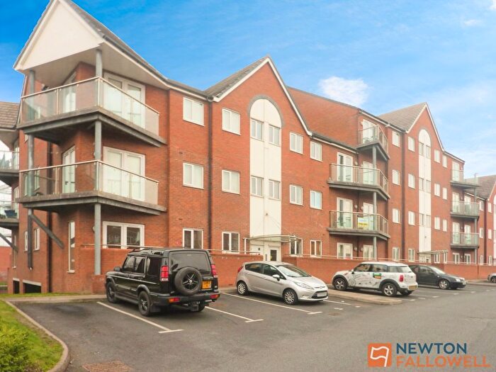 2 Bedroom Flat To Rent In Waterfront Way, Walsall, WS2