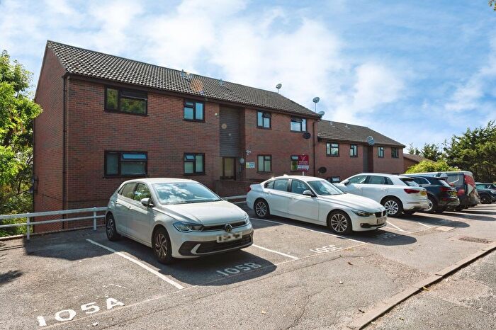 1 Bedroom Flat For Sale In Mounts Road, Greenhithe, Kent, DA9