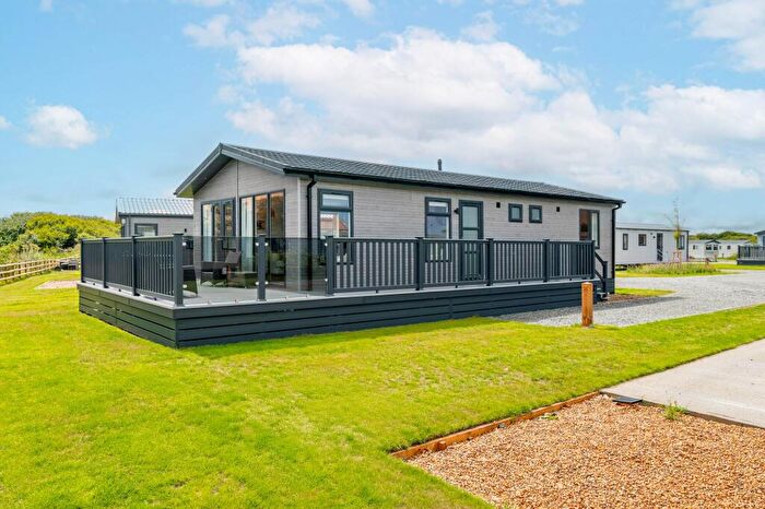 3 Bedroom Park Home For Sale In Warren Farm Palling Road, Horsey, NR29