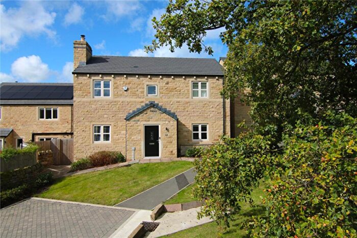 4 Bedroom Detached House For Sale In Bolton Close, Silsden, BD20