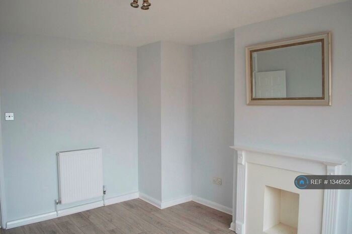 1 Bedroom Flat To Rent In Balham, London, SW12
