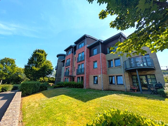 2 Bedroom Flat To Rent In Meggetland View, Craiglockhart, Edinburgh, EH14