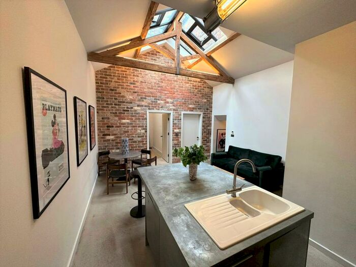 3 Bedroom Duplex To Rent In Princip Street, Birmingham, West Midlands, B4