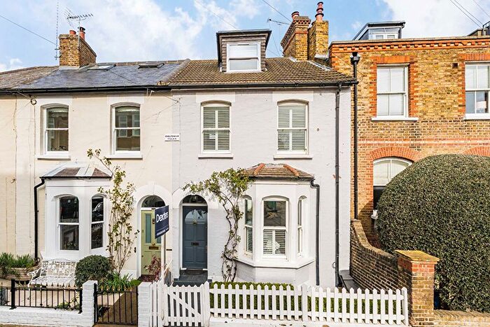 3 Bedroom Property For Sale In Evelyn Road, Richmond, TW9