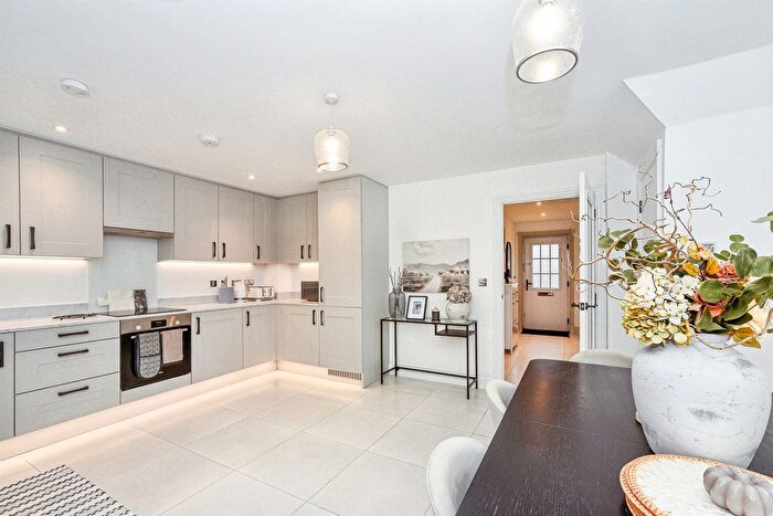 3 Bedroom Terraced House For Sale In Jenkins Close, Blunsdon, Swindon, SN26