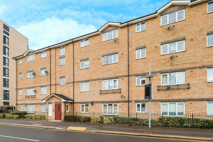 1 Bedroom Apartment To Rent In Connaught Road, E16