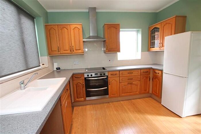 2 Bedroom Terraced House To Rent In Park Avenue, HU16