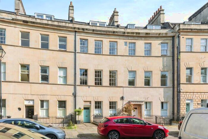 2 Bedroom Flat To Rent In Grosvenor Place, London Road, Bath, BA1