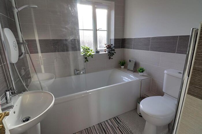 4 Bedroom Detached House For Sale In Swansmoor Drive, Hixon, ST18