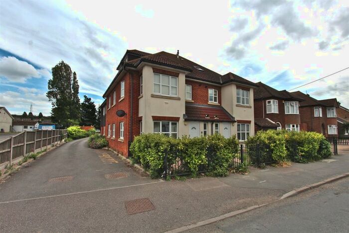 2 Bedroom Flat To Rent In Queenborough Road, Minster On Sea, Sheerness, ME12