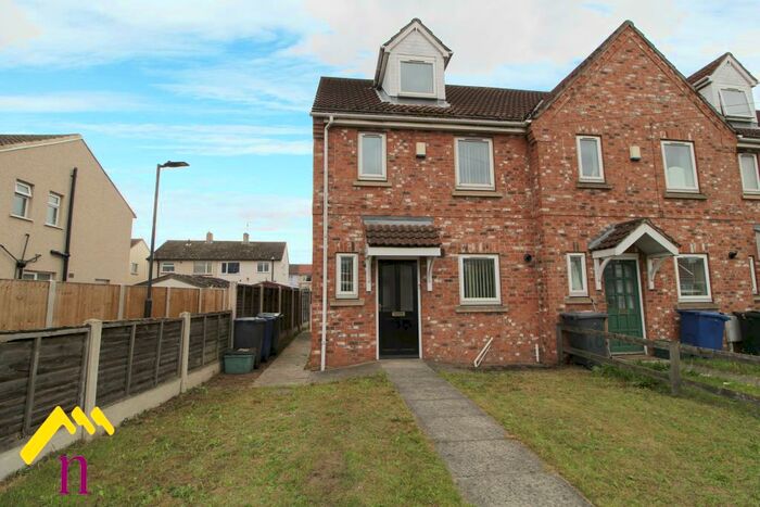 3 Bedroom Town House To Rent In Nutwell Lane, Armthorpe, Doncaster, DN3