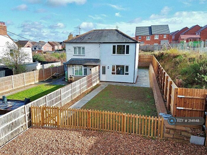 3 Bedroom Semi-Detached House To Rent In Tunnel Hill Cottage, Northampton, NN4