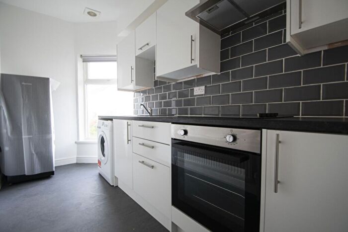 2 Bedroom House To Rent In Wentloog Road, Rumney, CF3