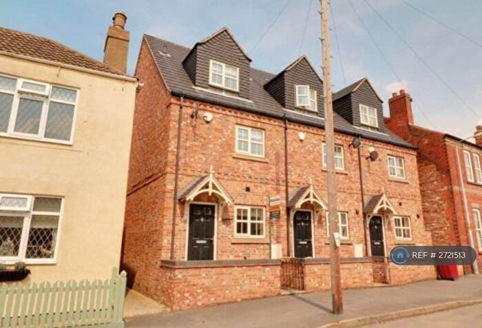 3 Bedroom Semi-Detached House To Rent In River Cottages, Owston Ferry, DN9